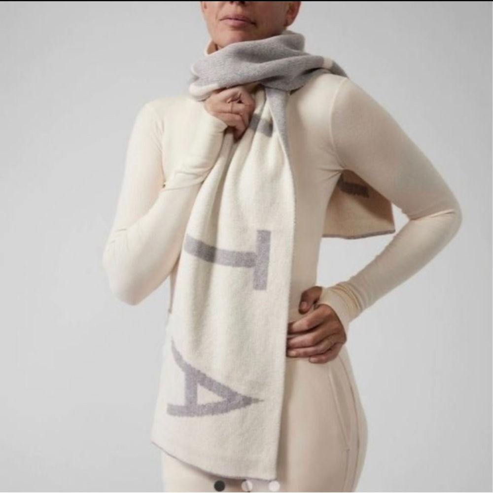 ATHLETA Wool-Cashmere Blend Daily Knit Scarf Cream Gray NWT